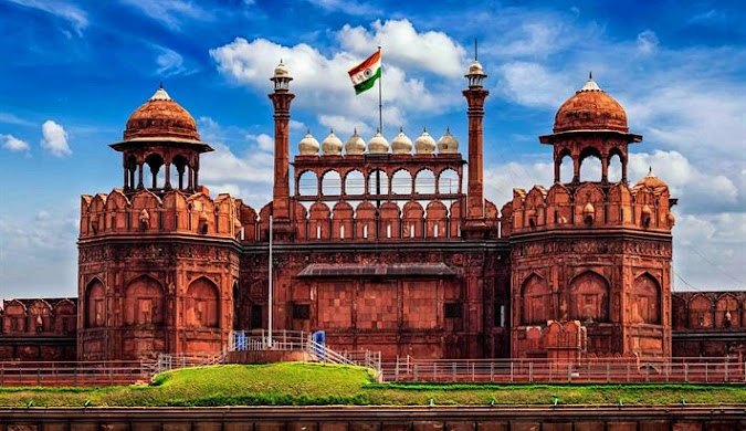 https://vsquare.nshops.in/uploads/Delhi Tour Packages